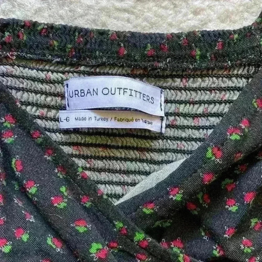 Urban Outfitter Floral Ruched Wrap Top - Picture 6 of 8